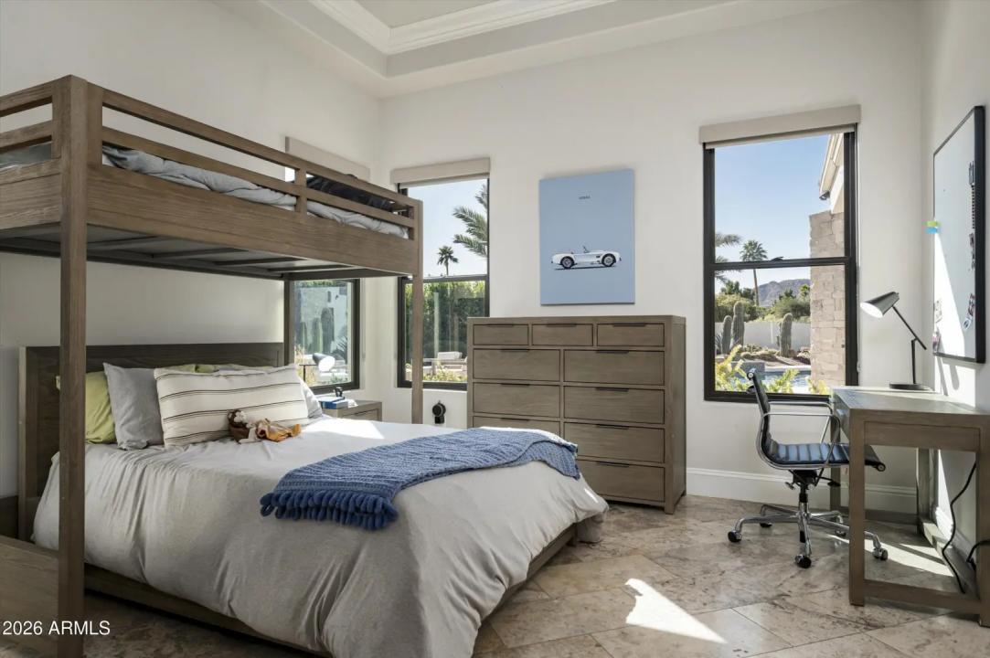 Real Estate Picture 30