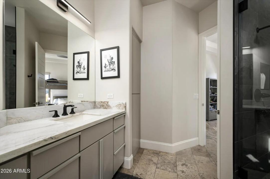 Real Estate Picture 31