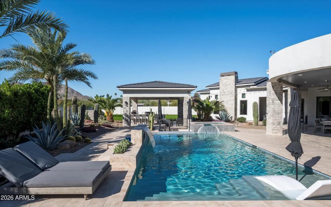 Real Estate Picture 39
