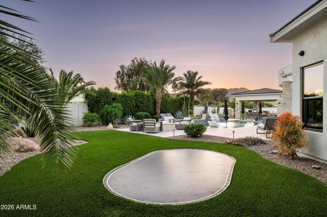 Real Estate Picture 40