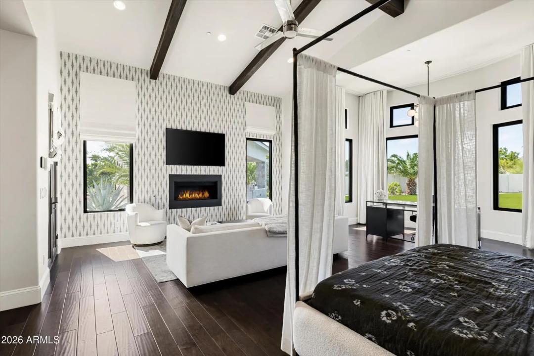 Real Estate Picture 21