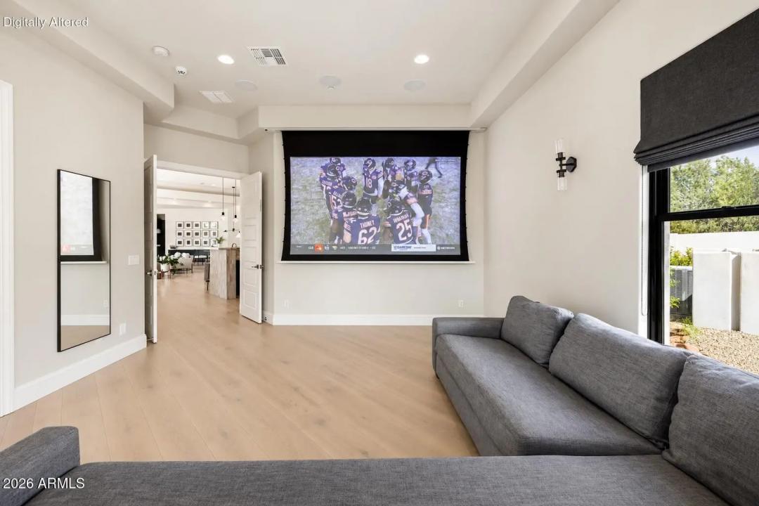 Real Estate Picture 27