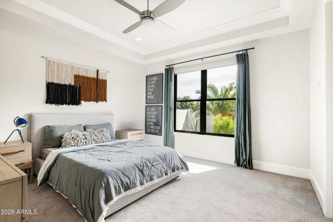 Real Estate Picture 32