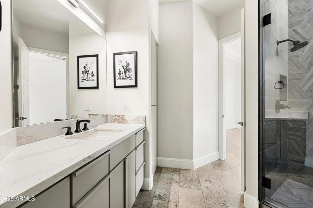 Real Estate Picture 38