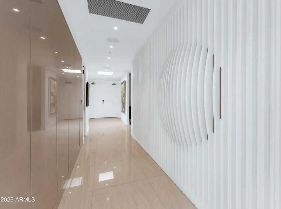 Real Estate Picture 23