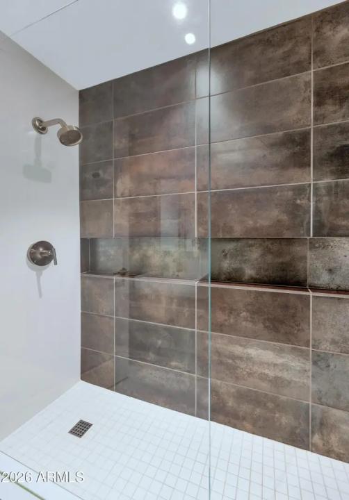 Real Estate Picture 16