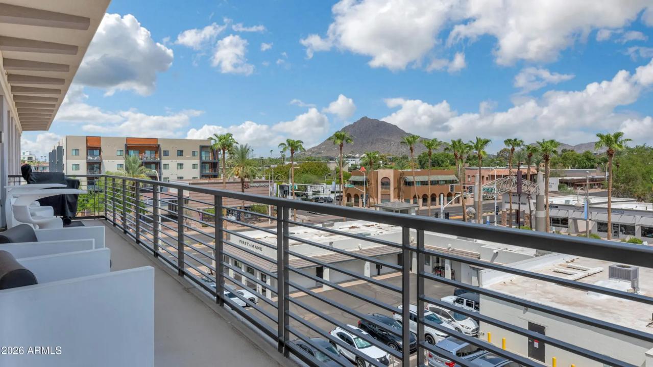 Real Estate Picture 20