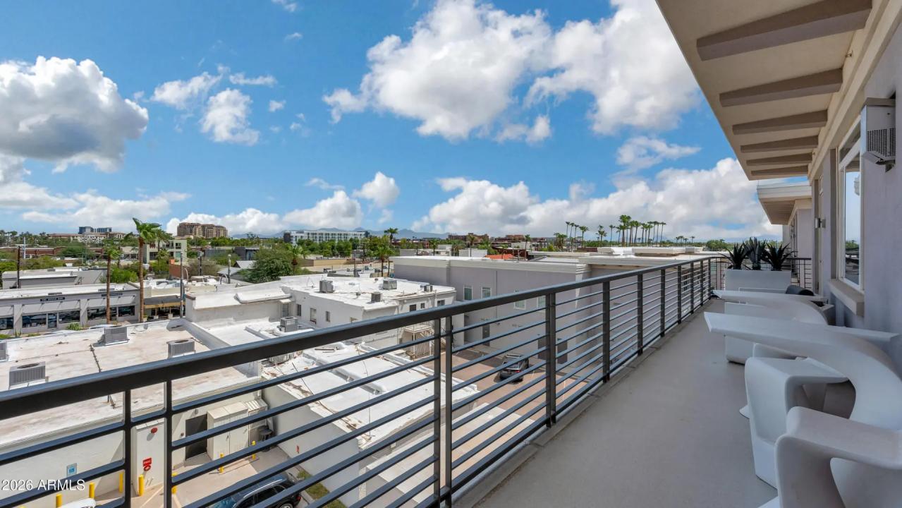 Real Estate Picture 19
