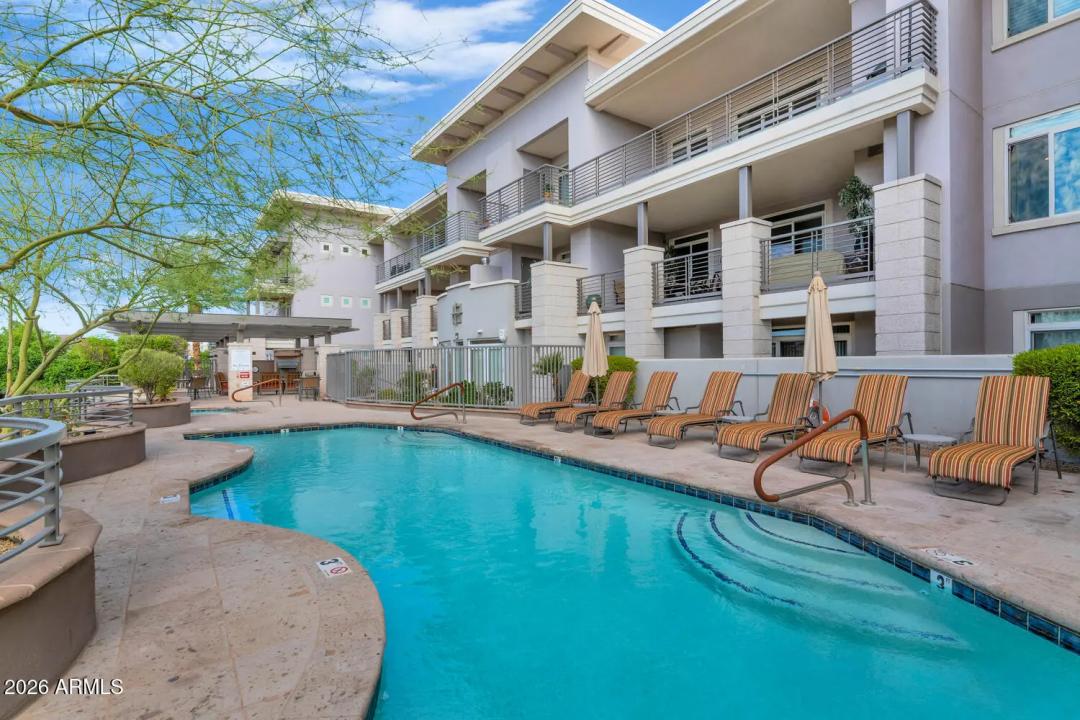 Real Estate Picture 25