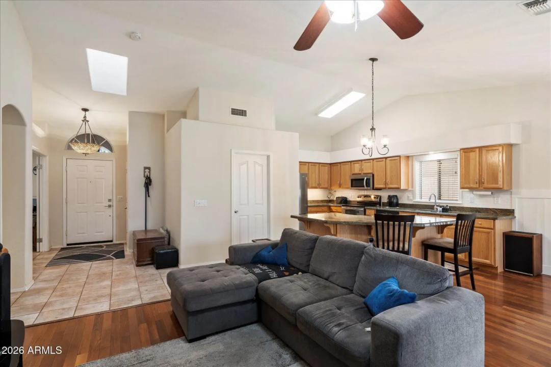 Real Estate Picture 2