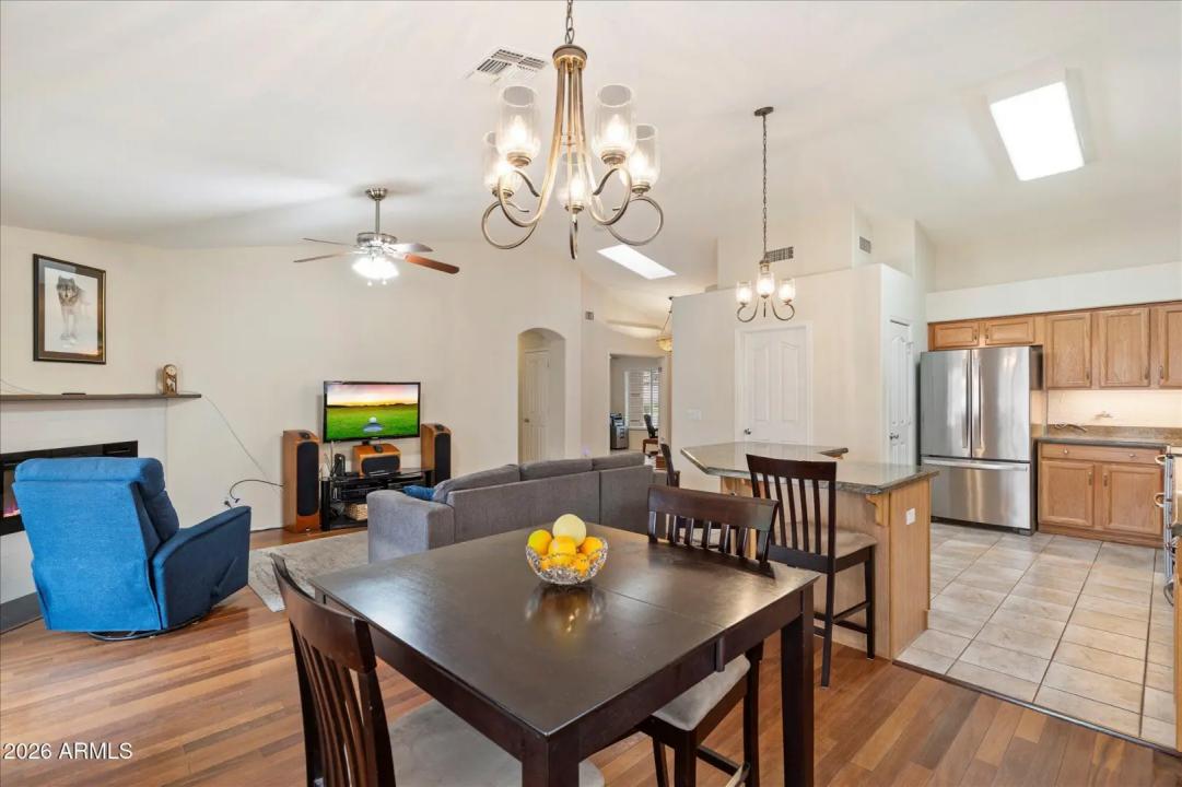 Real Estate Picture 8