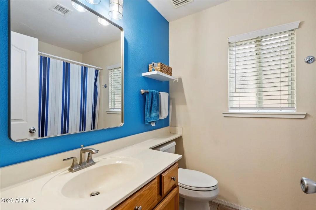 Real Estate Picture 15