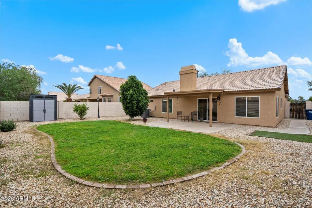 Real Estate Picture 16