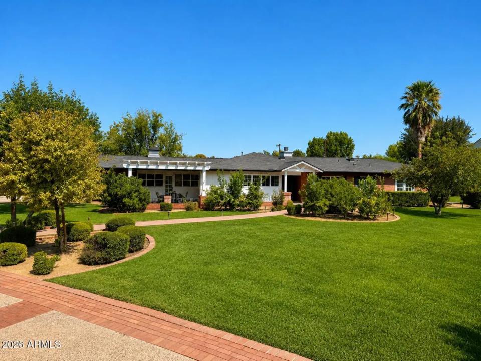 Real Estate Picture 2