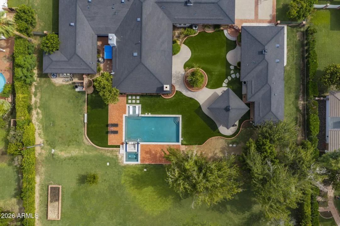 334 E GLENN Drive Phoenix AZ 85020