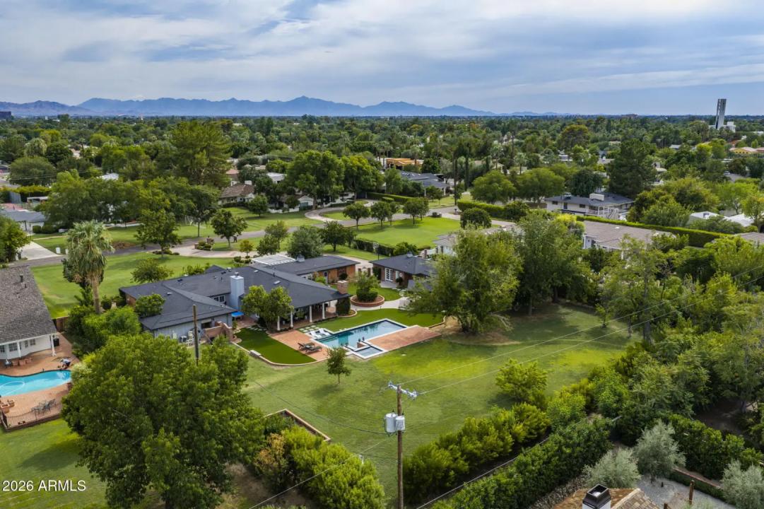 Real Estate Picture 26