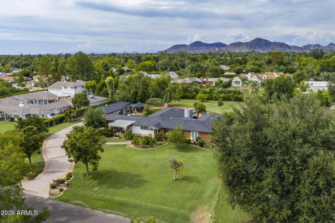 Real Estate Picture 34