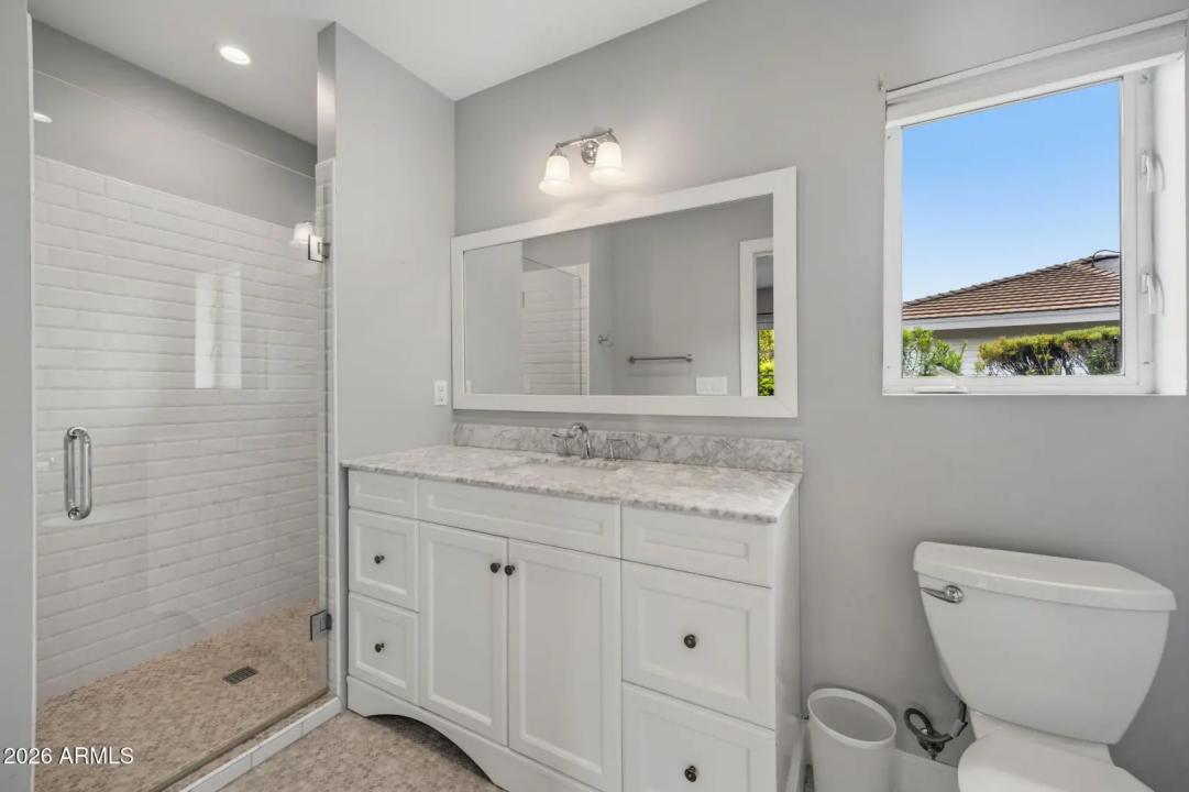 Real Estate Picture 60