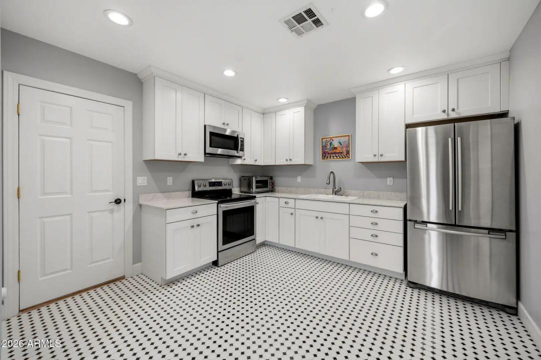 Real Estate Picture 61