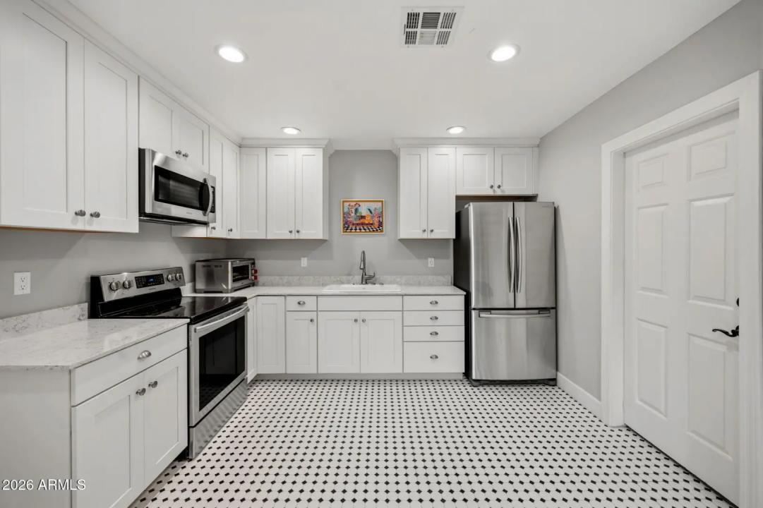 Real Estate Picture 57