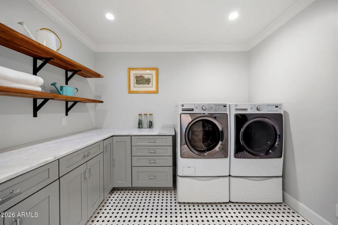 Real Estate Picture 55