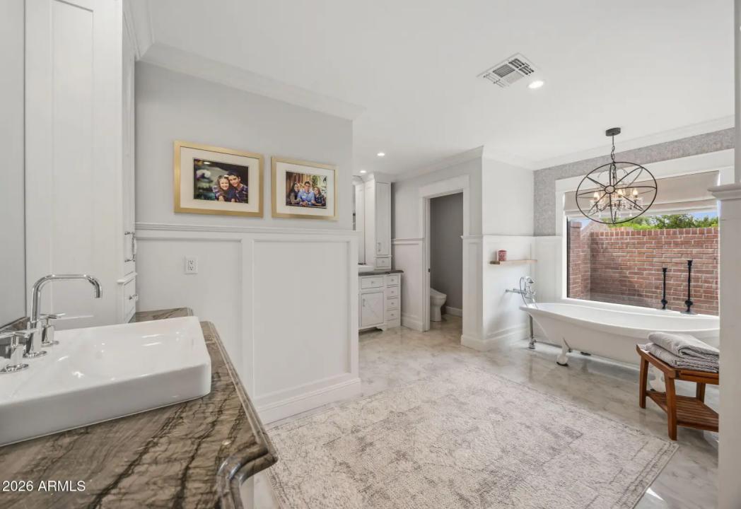 Real Estate Picture 48