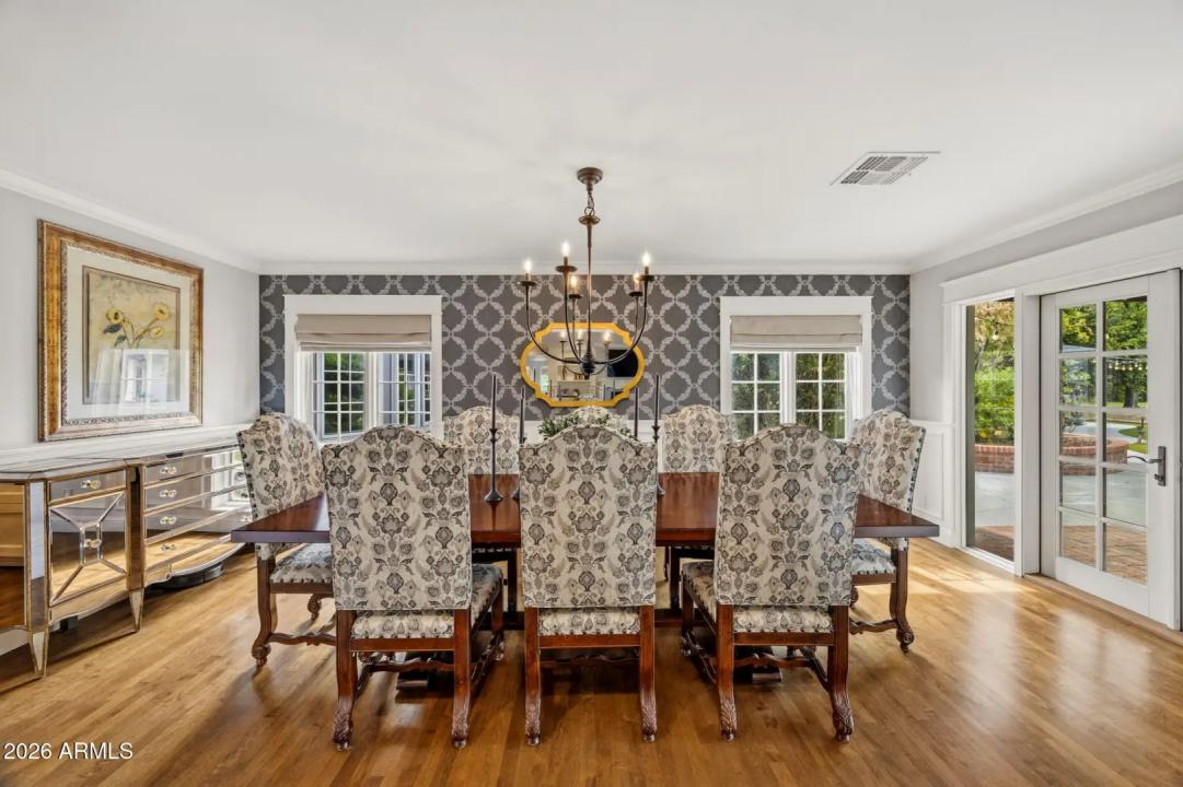 Real Estate Picture 18