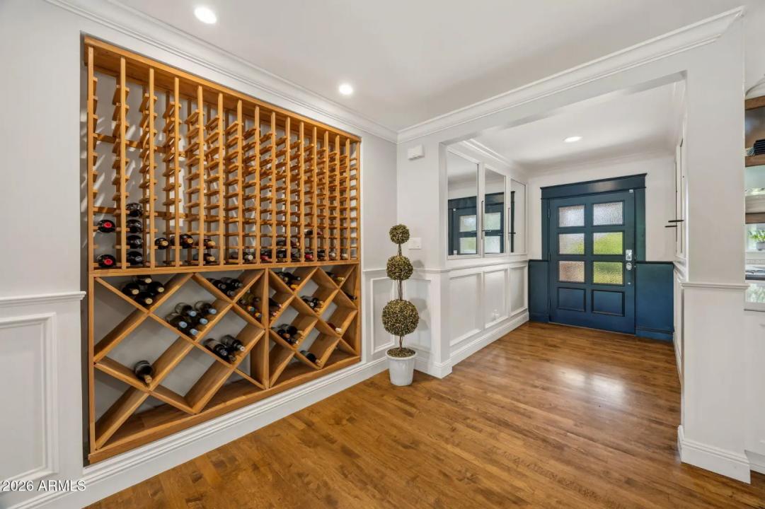 Real Estate Picture 5
