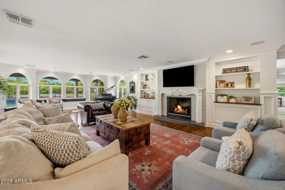 Real Estate Picture 20
