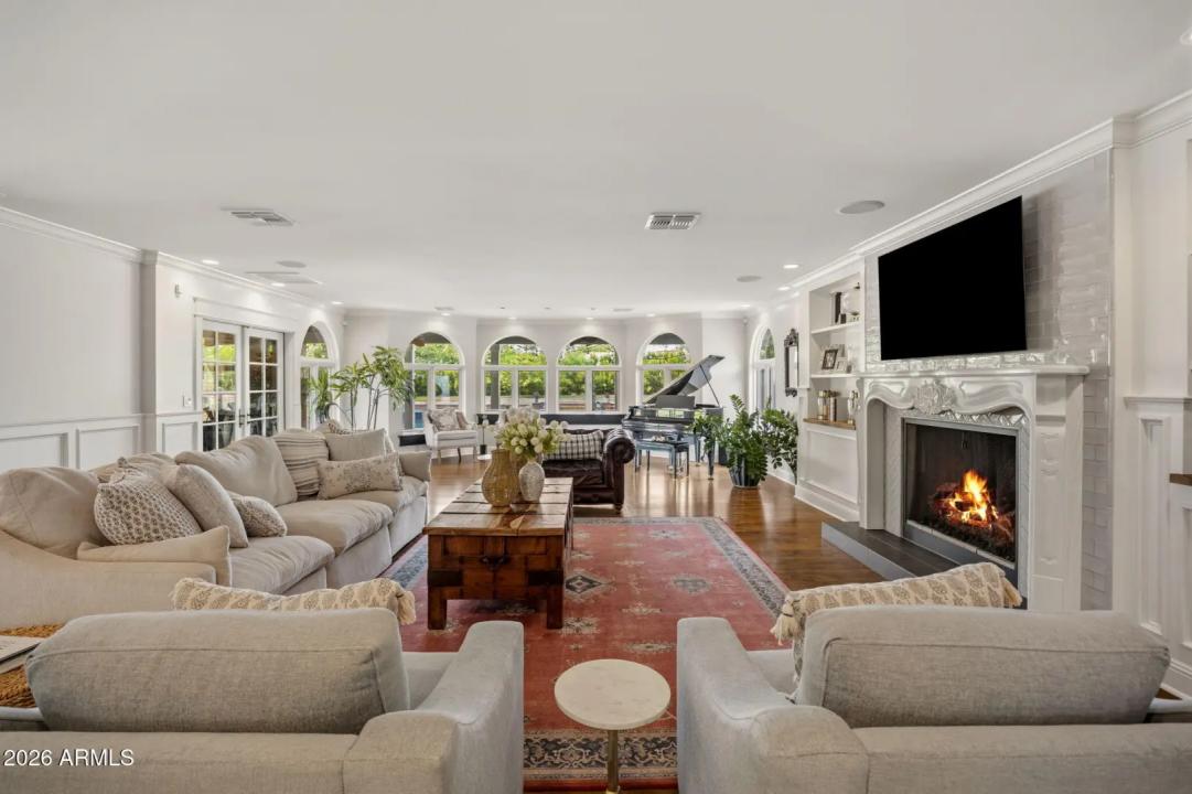 Real Estate Picture 19
