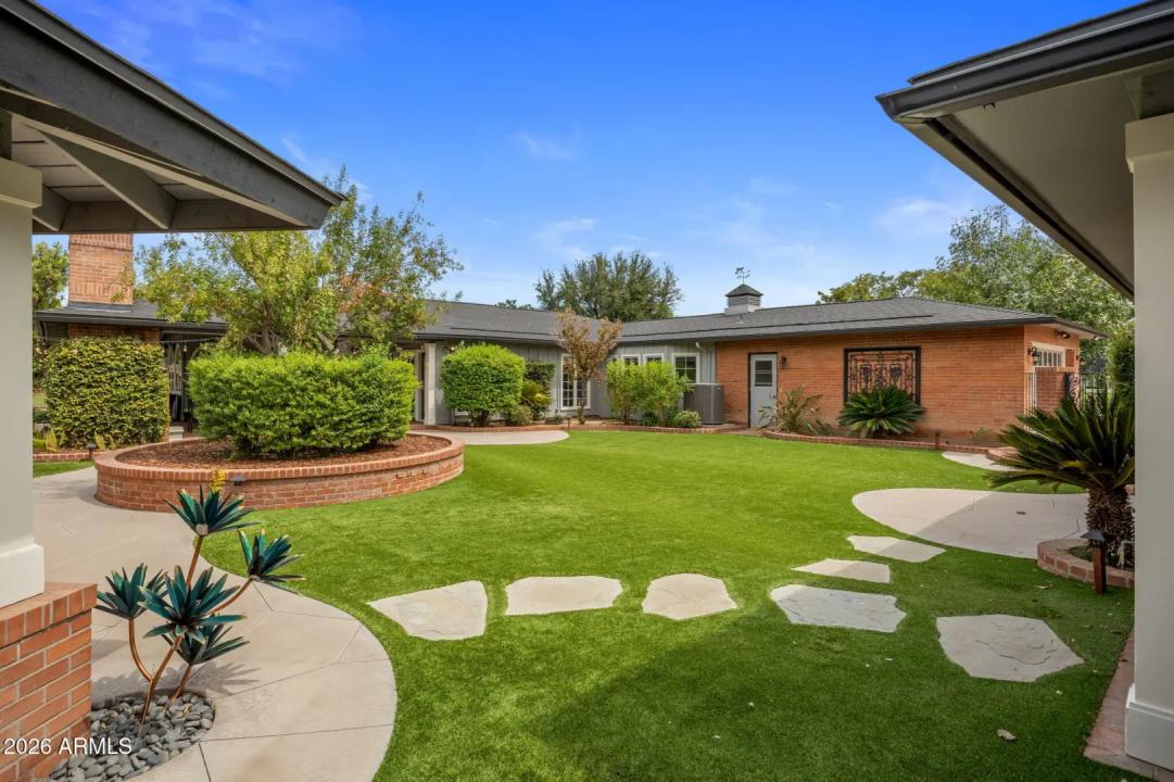 Real Estate Picture 77