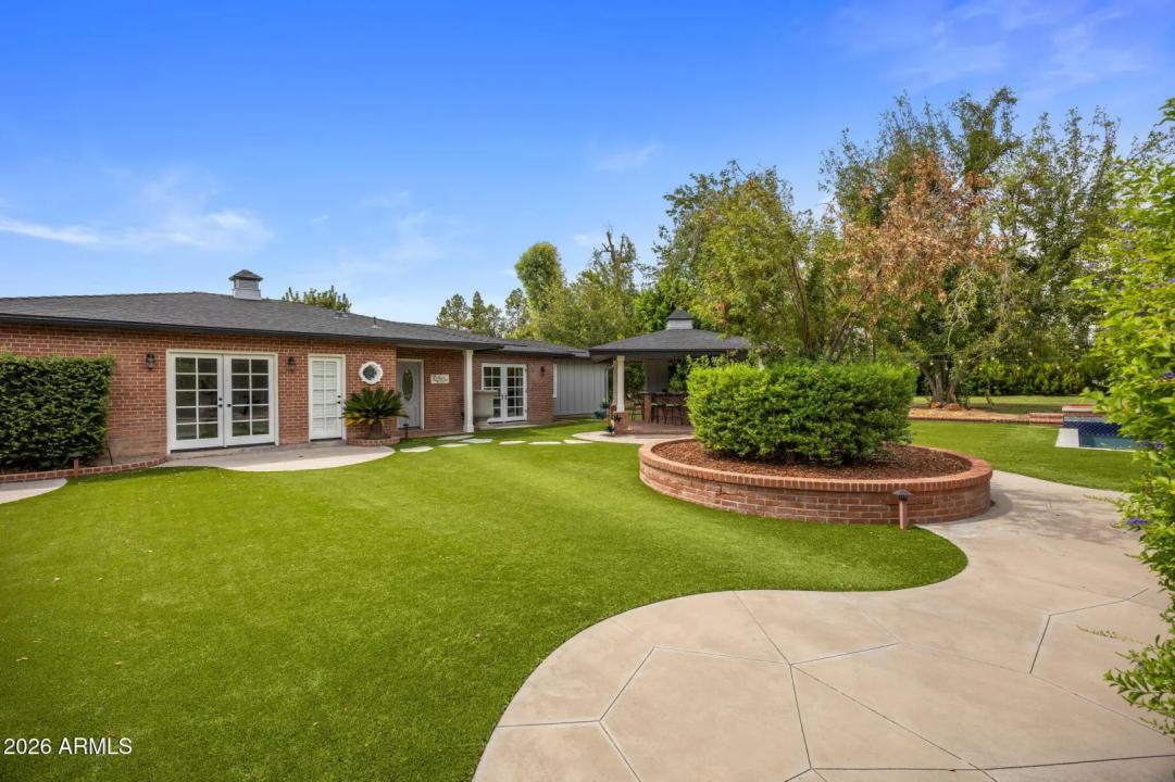 Real Estate Picture 79