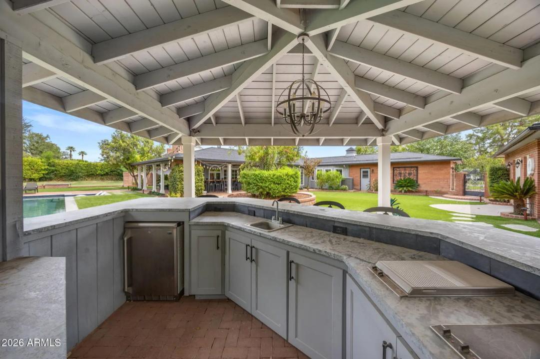 Real Estate Picture 80