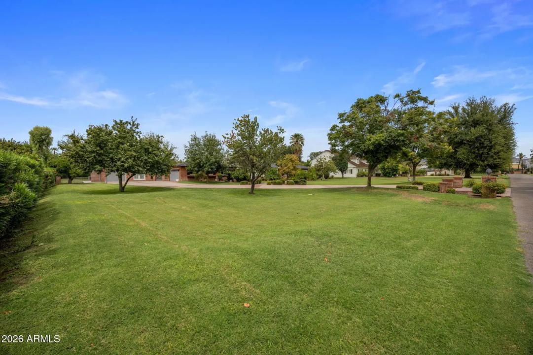 Real Estate Picture 85
