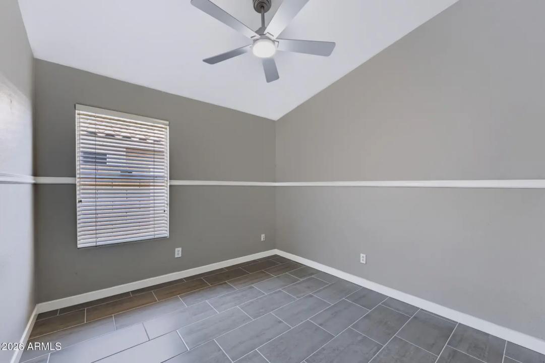 Real Estate Picture 23