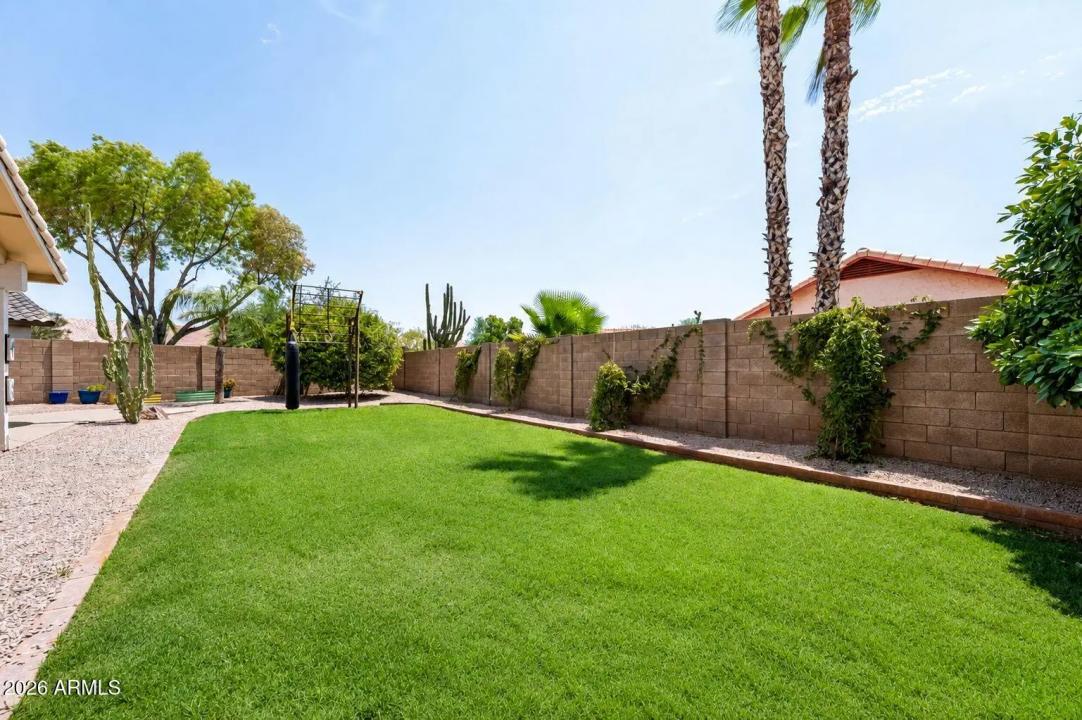 Real Estate Picture 33