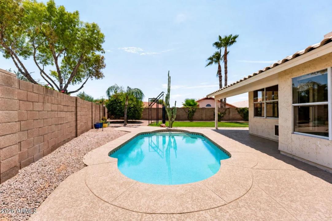Real Estate Picture 34