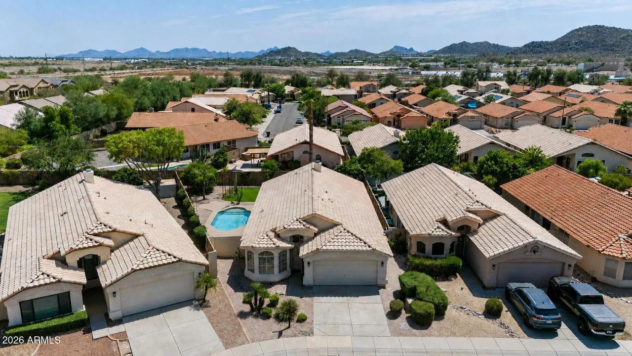 Real Estate Picture 38