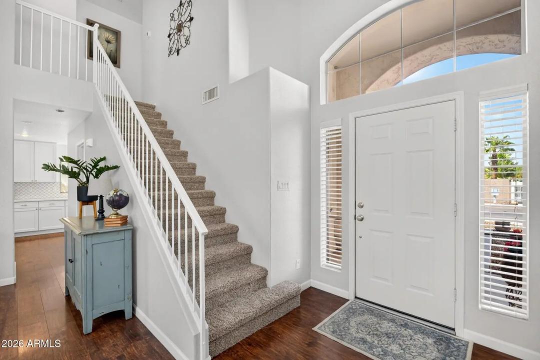 Real Estate Picture 5