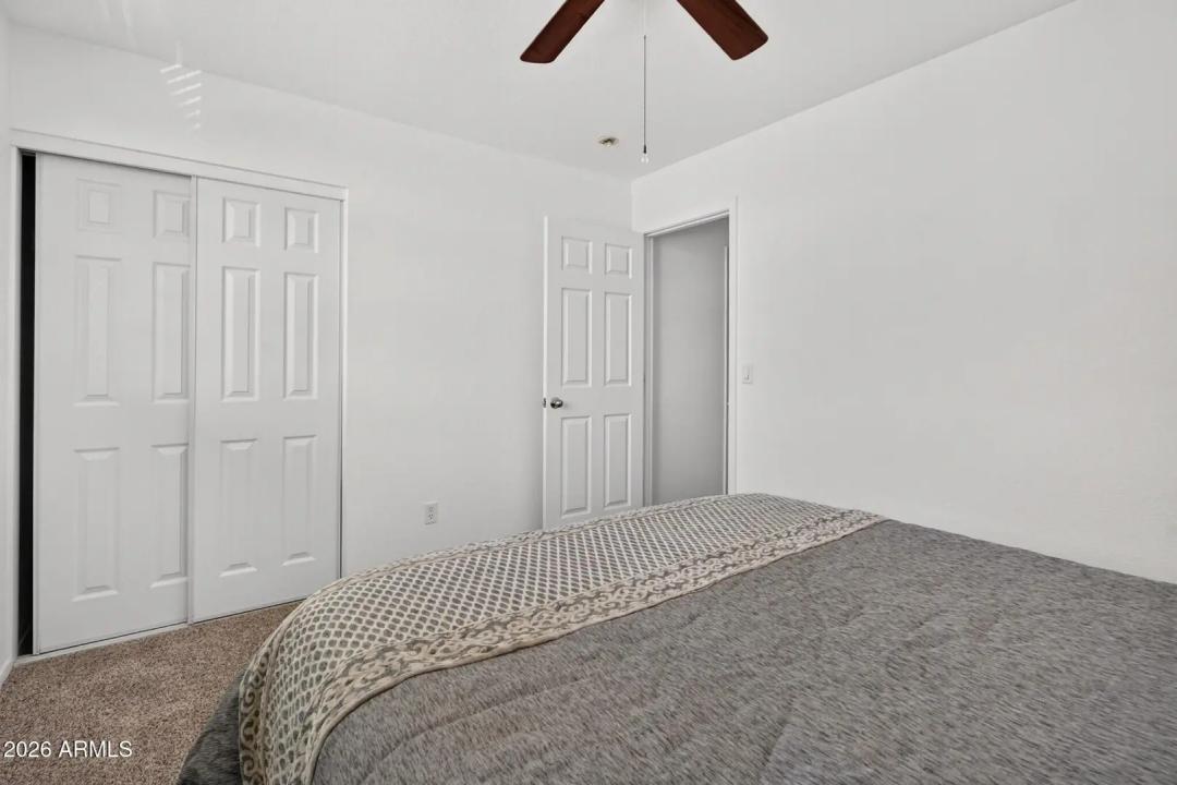 Real Estate Picture 25