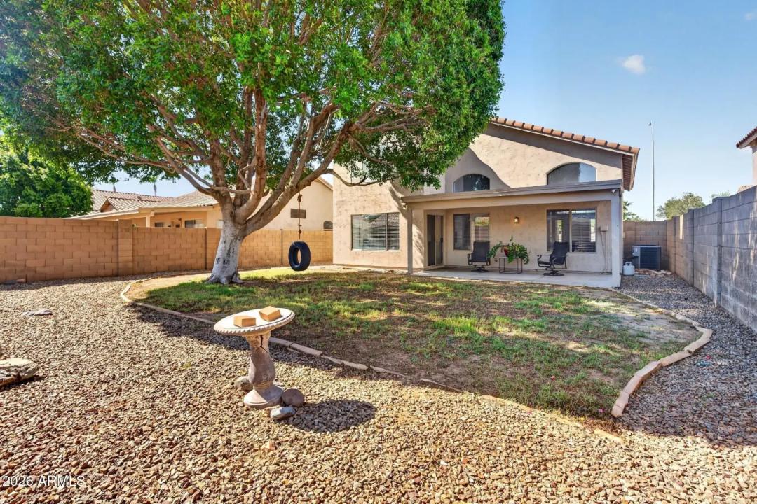 Real Estate Picture 32