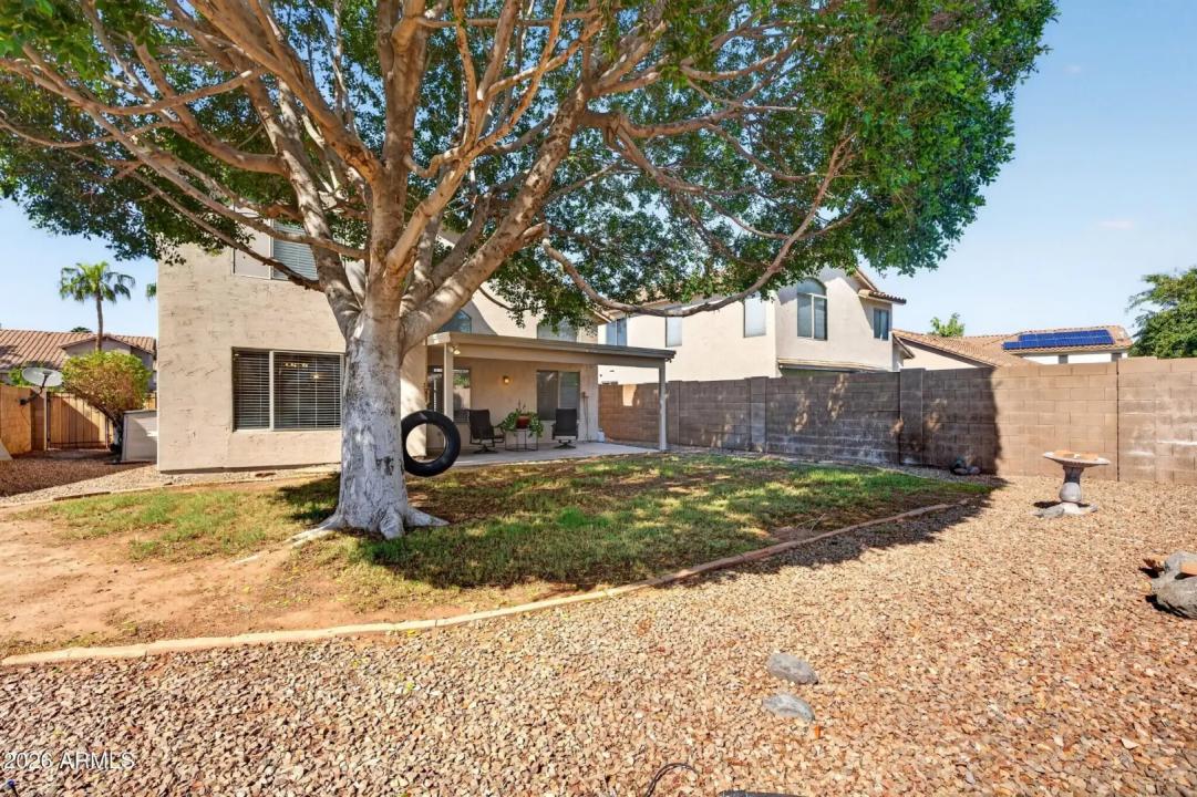 Real Estate Picture 33