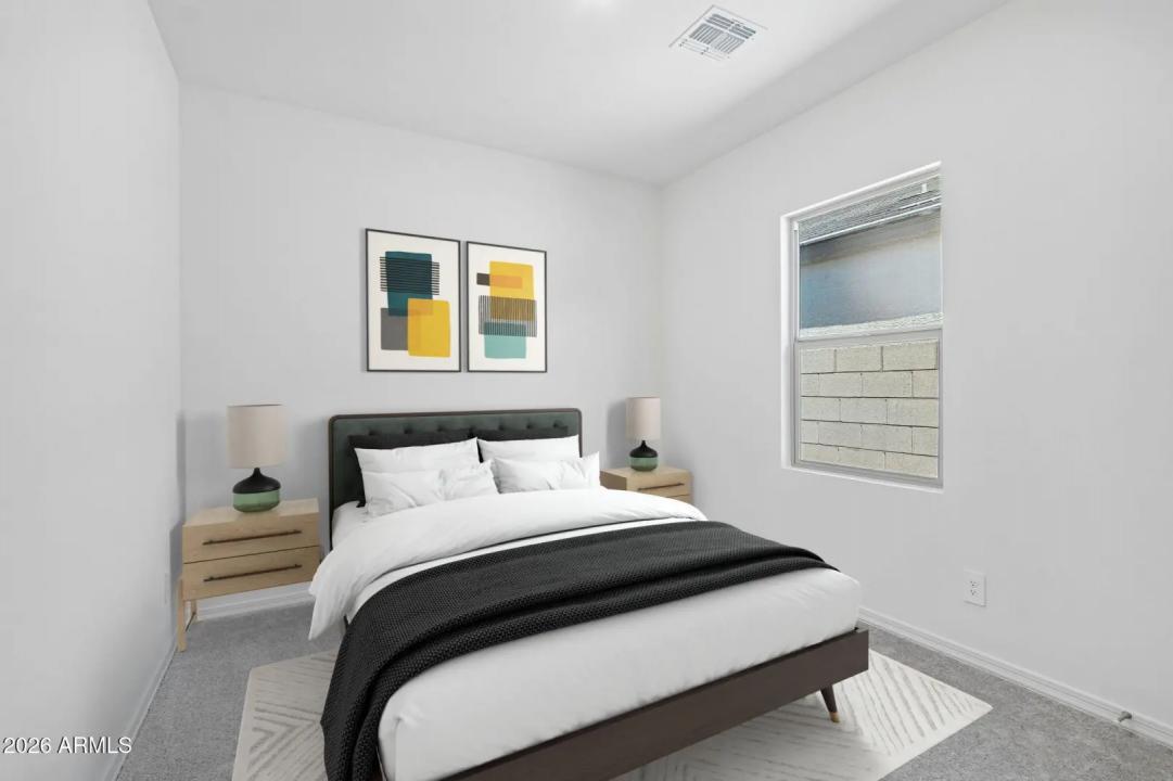 Real Estate Picture 5