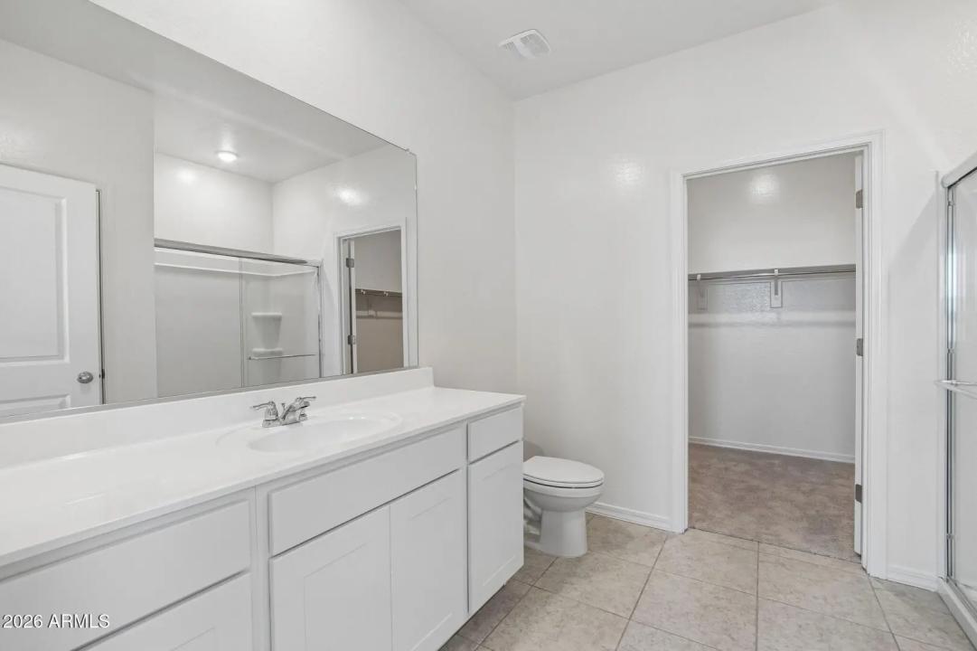 Real Estate Picture 25