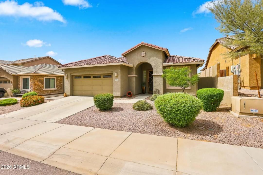 Real Estate Picture 3