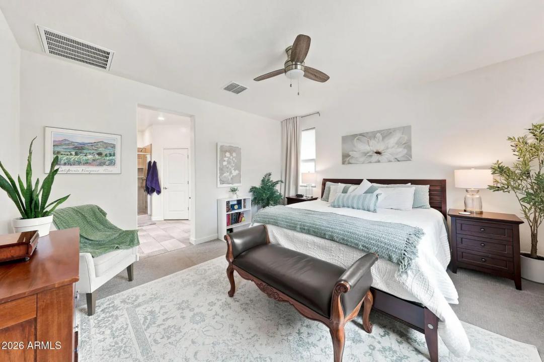 Real Estate Picture 18