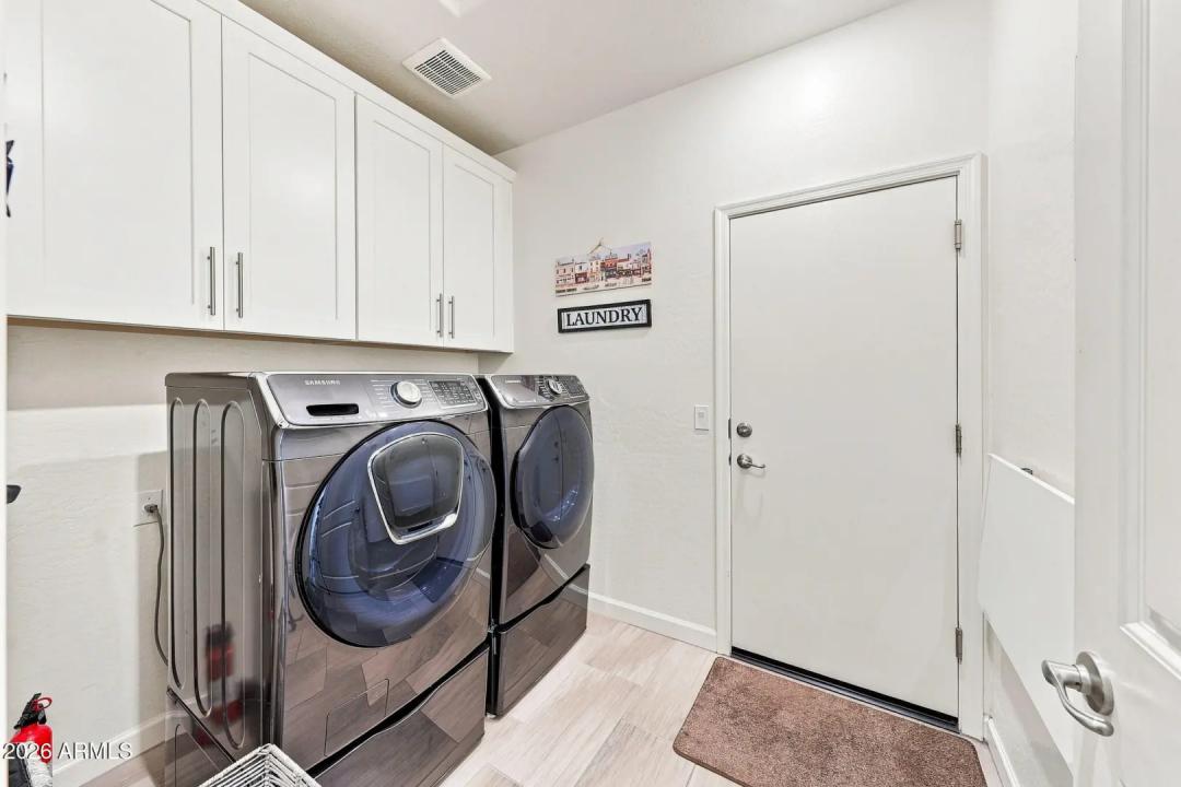 Real Estate Picture 26