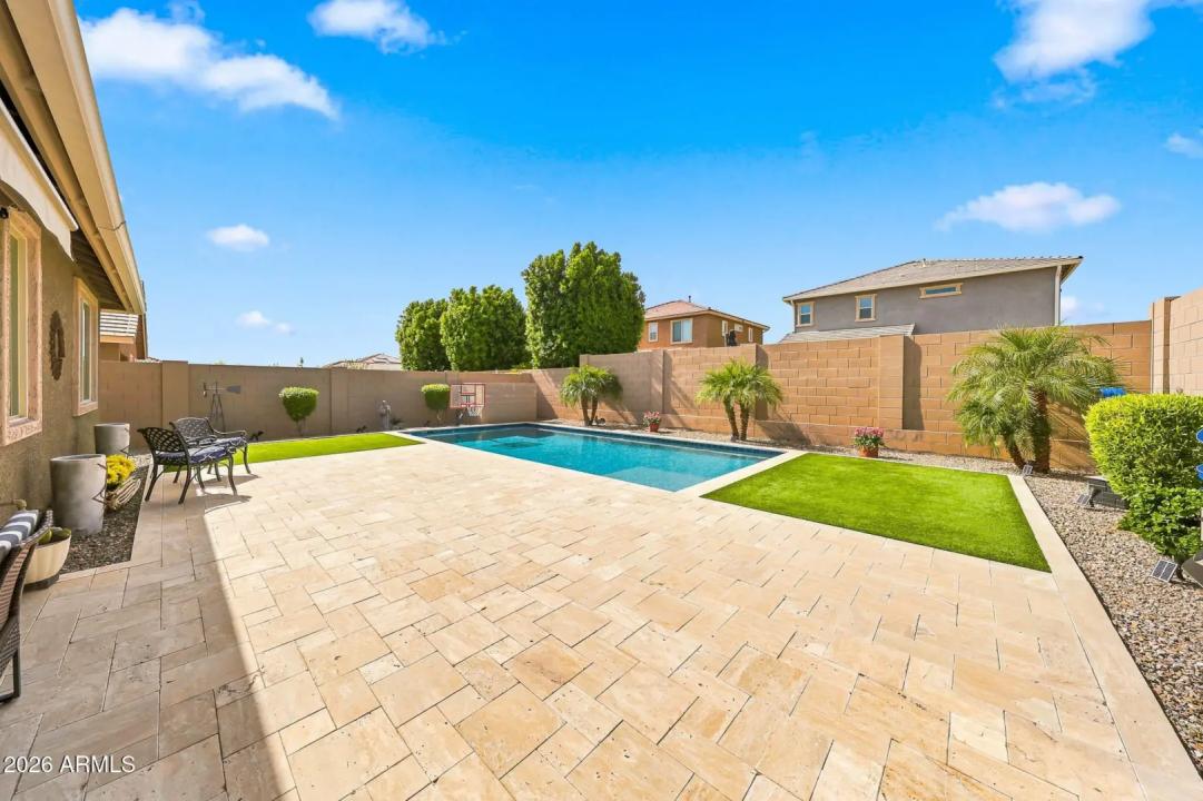 Real Estate Picture 40
