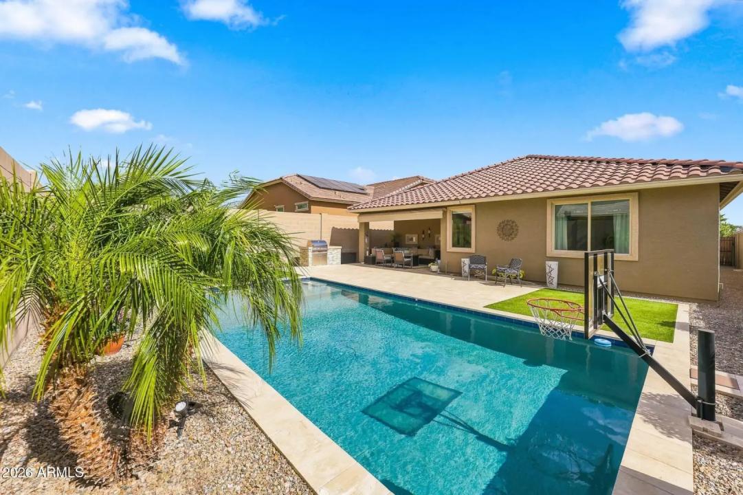 Real Estate Picture 42