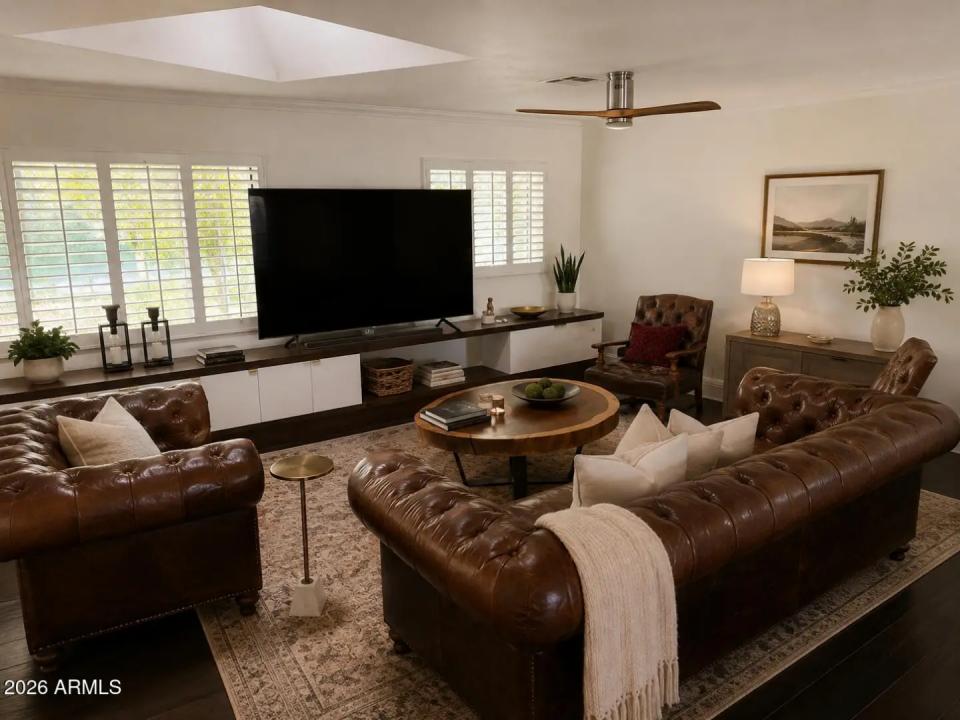 Real Estate Picture 3